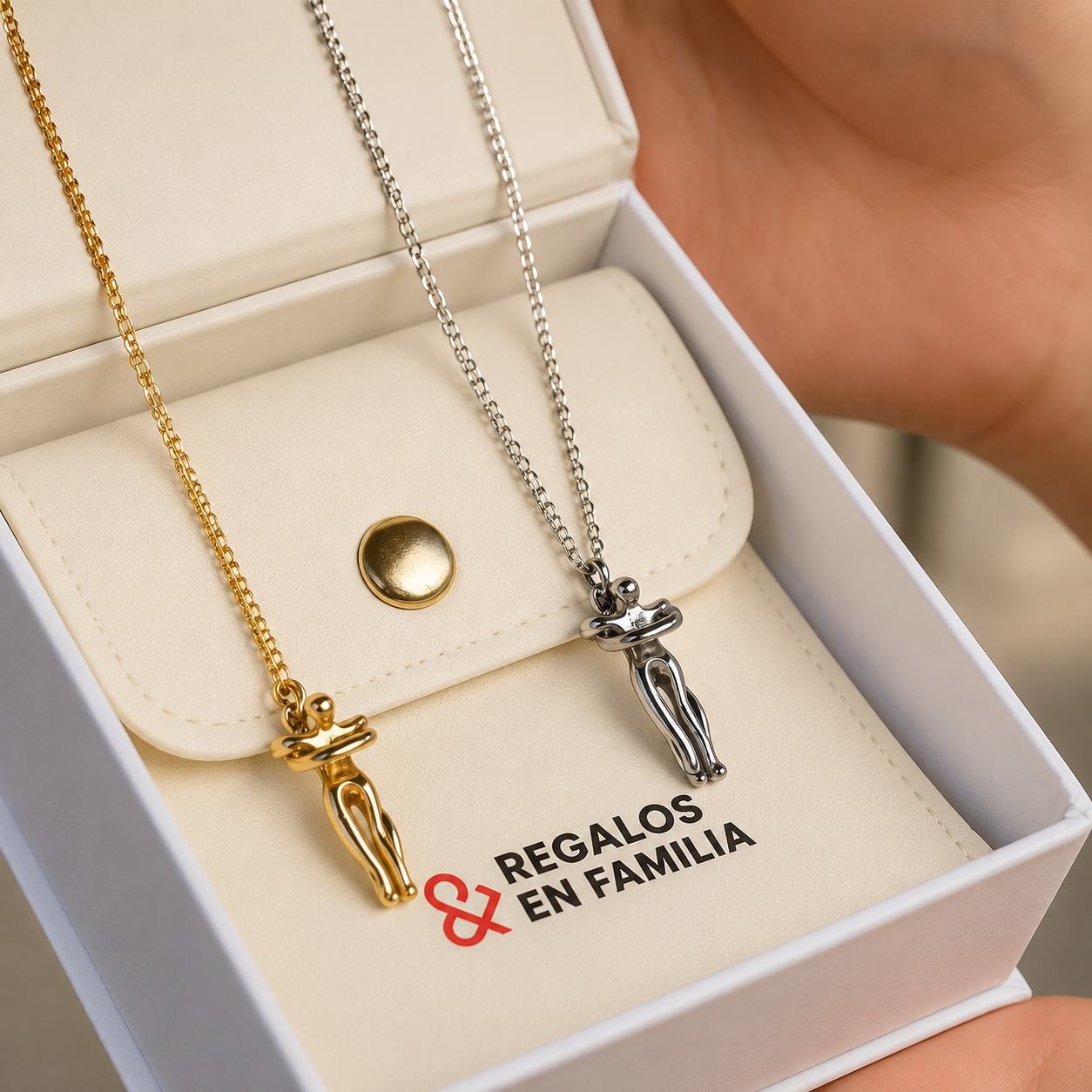 Collar del Abrazo + Tarjeta con Mensaje y Caja de Regalo Gratis
